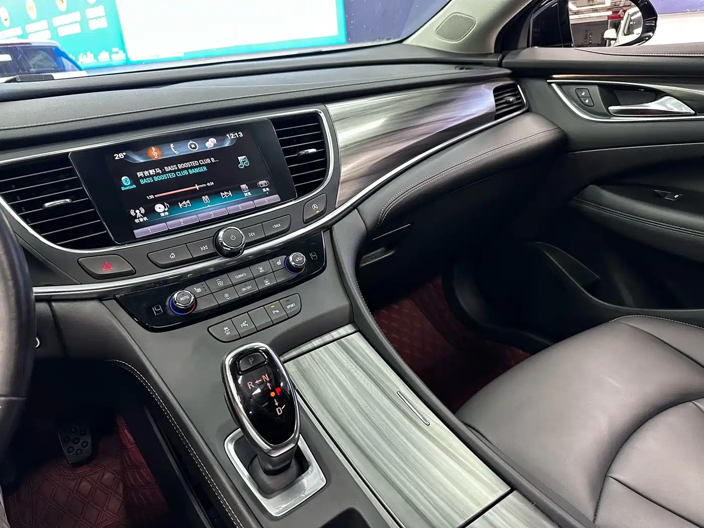 Buick LaCrosse 2016 Facelift 28T Elite фото 17