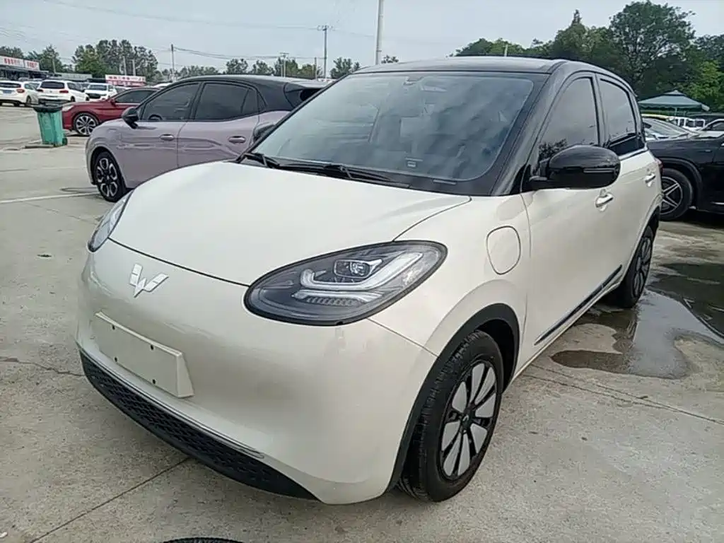 Similar car