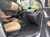Фото 10 - Buick Encore