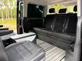 Photo 16 - Volkswagen Multivan