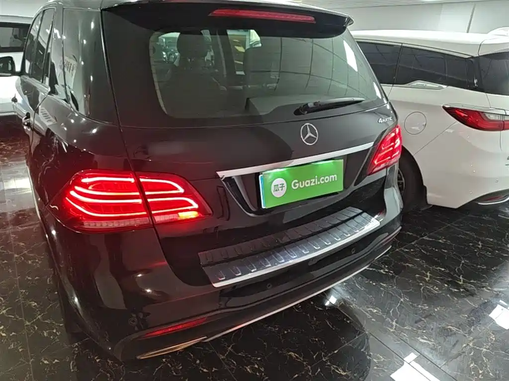 Mercedes-Benz GLE 2017 GLE 320 4MATIC Dynamic фото 6
