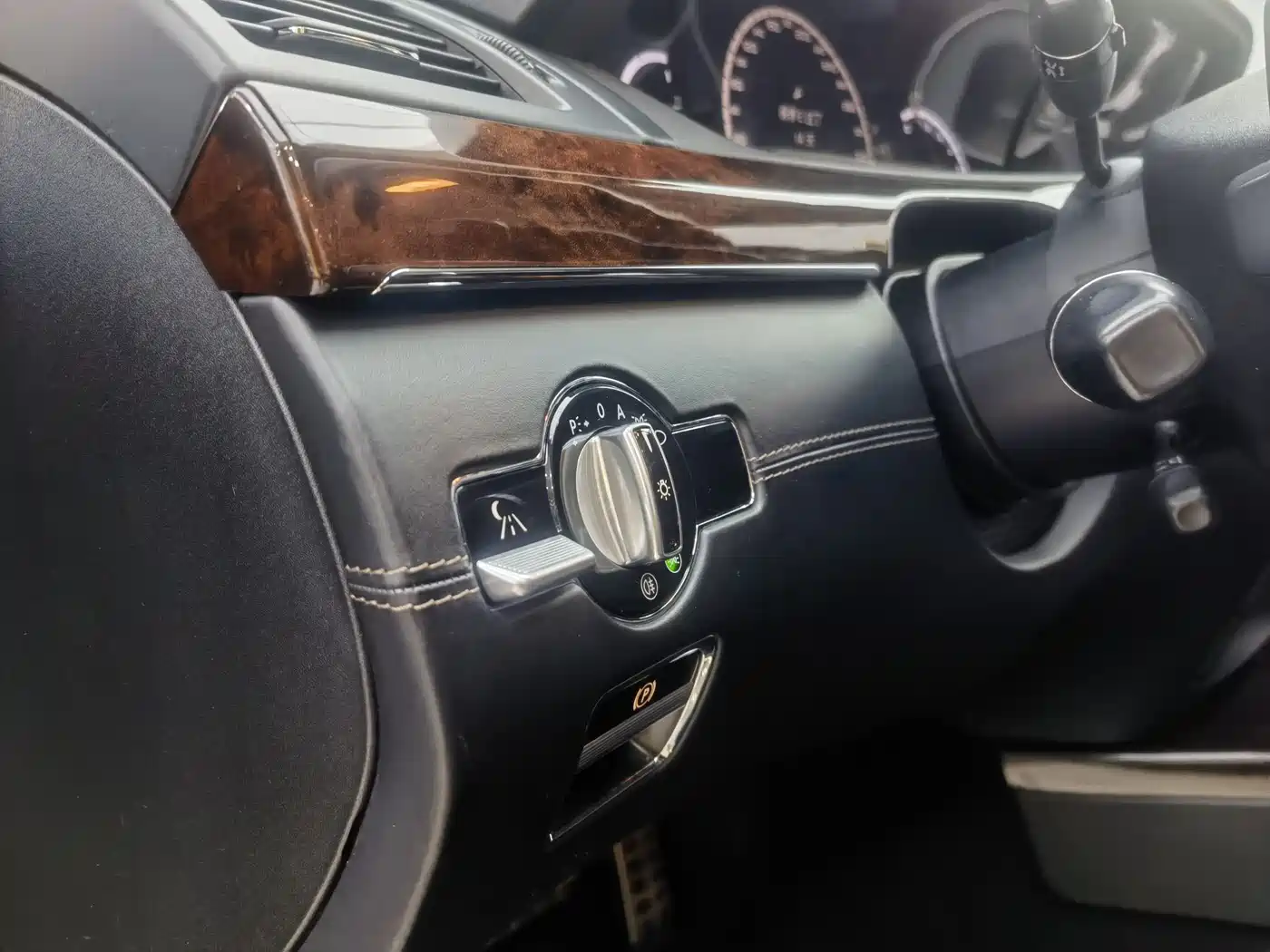 Mercedes-Benz S-Class AMG 2010 AMG S 65 фото 7