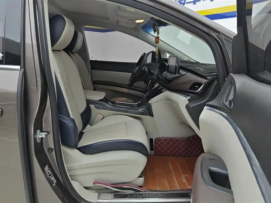 Buick GL8 2021 Land Business Class 652T Comfort фото 8