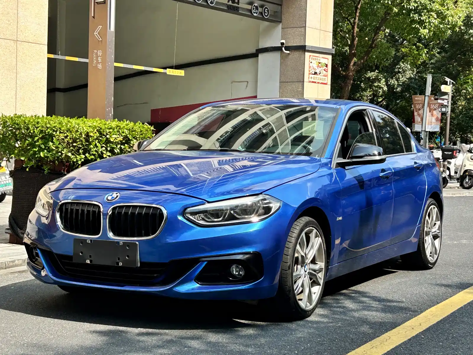 Фото 1 - BMW 1 Series