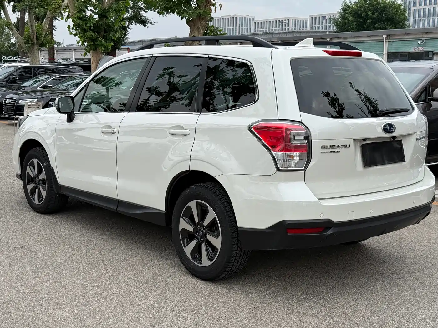 Subaru Forester 2016 2.5i Luxury Navigation Edition фото 13