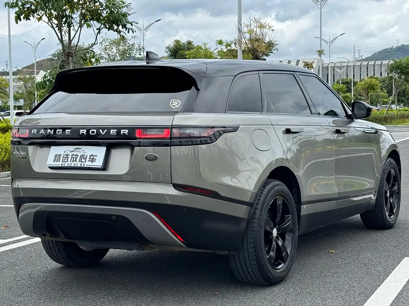 Фото 4 - Land Rover Range Rover Velar