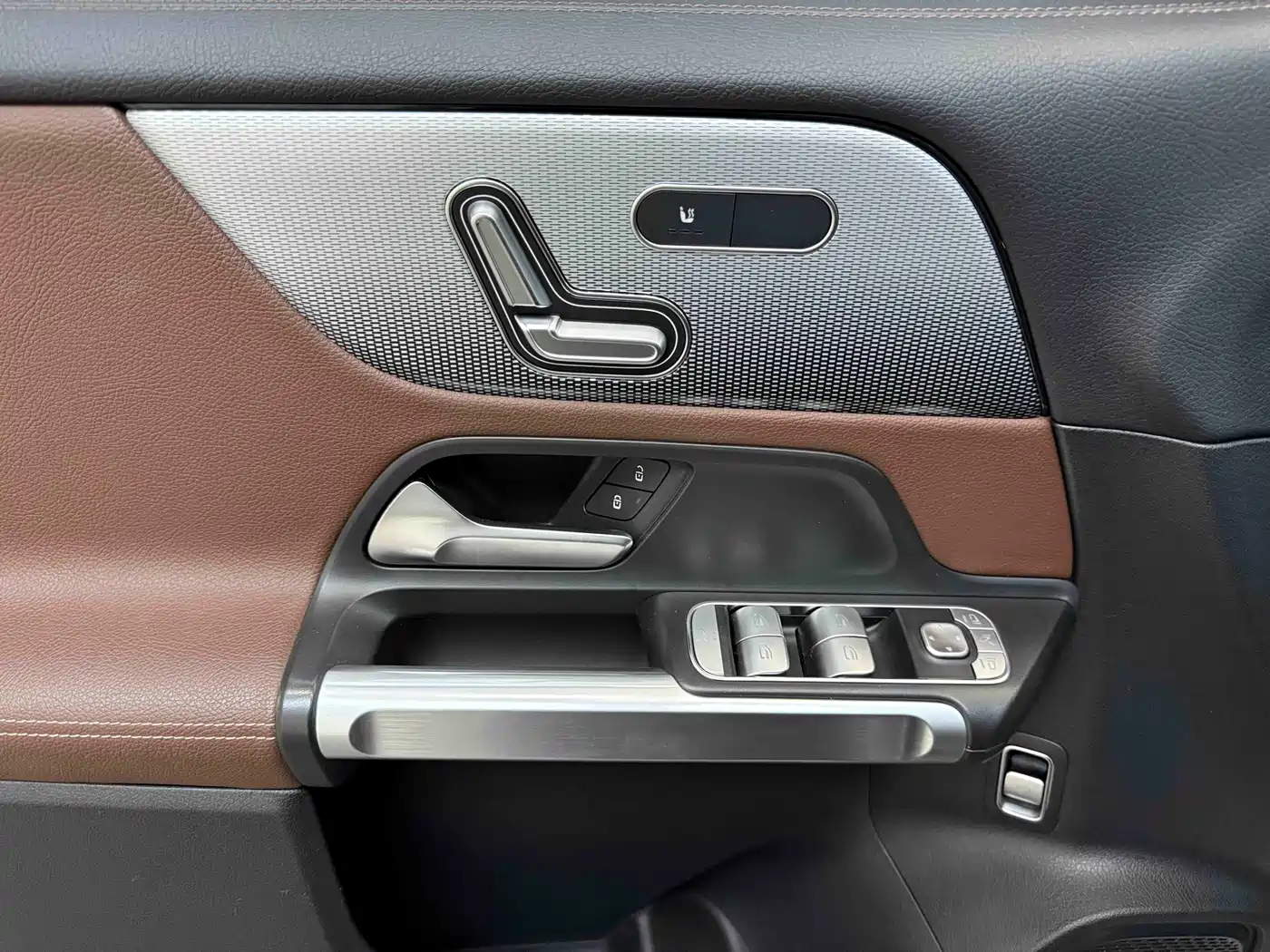 Mercedes-Benz GLB 2020 GLB 180 Style фото 10