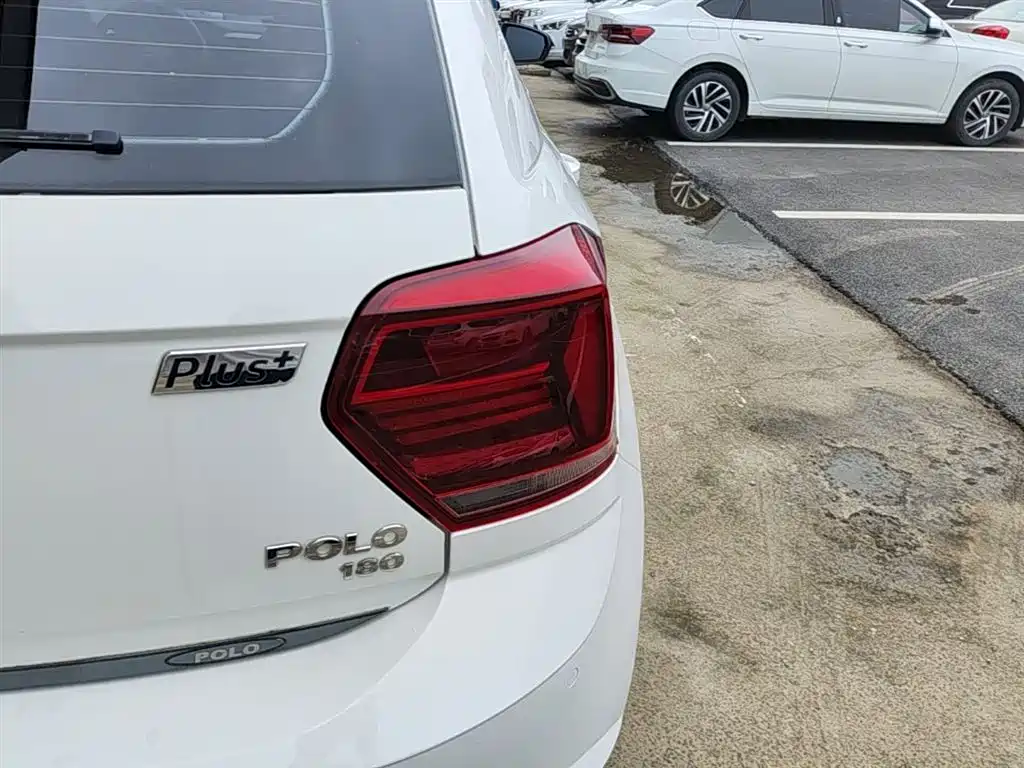 Volkswagen Polo 2019 Plus 1.5L Automatic Beats Trendy Edition фото 8