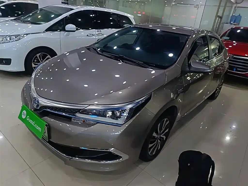 Toyota Corolla Twin Engine E+ 2019 1.8L E-CVT Luxury Edition