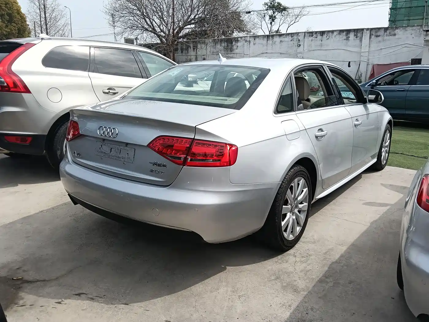 Audi A4L 2010 2.0 TFSI Technology фото 17