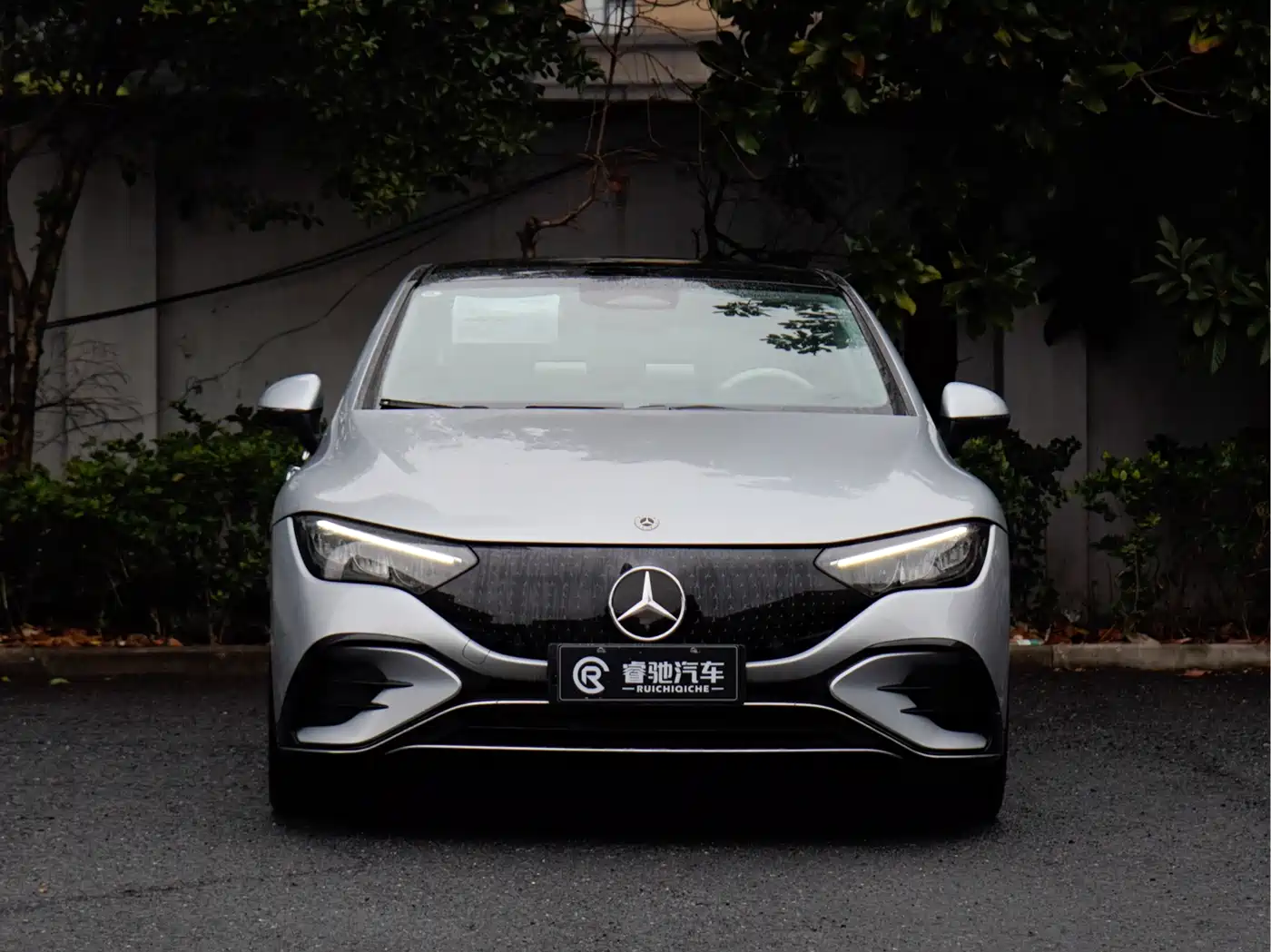 MERCEDES-BENZ EQE