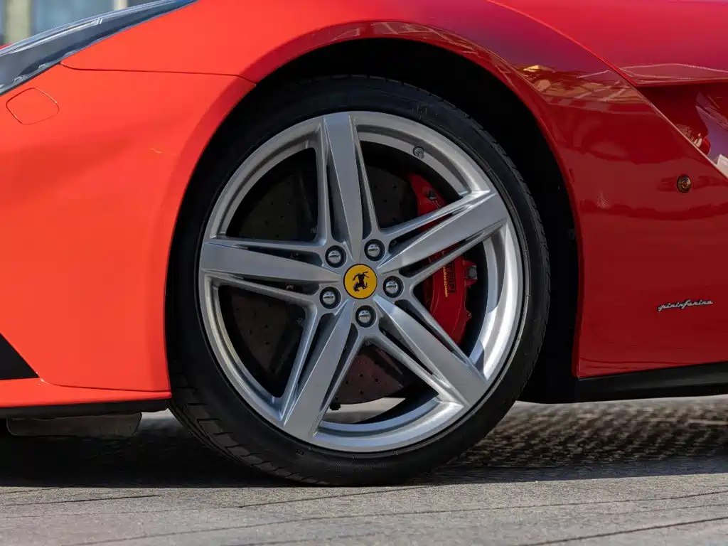 Ferrari F12berlinetta 2017 2013 6.3L Standard