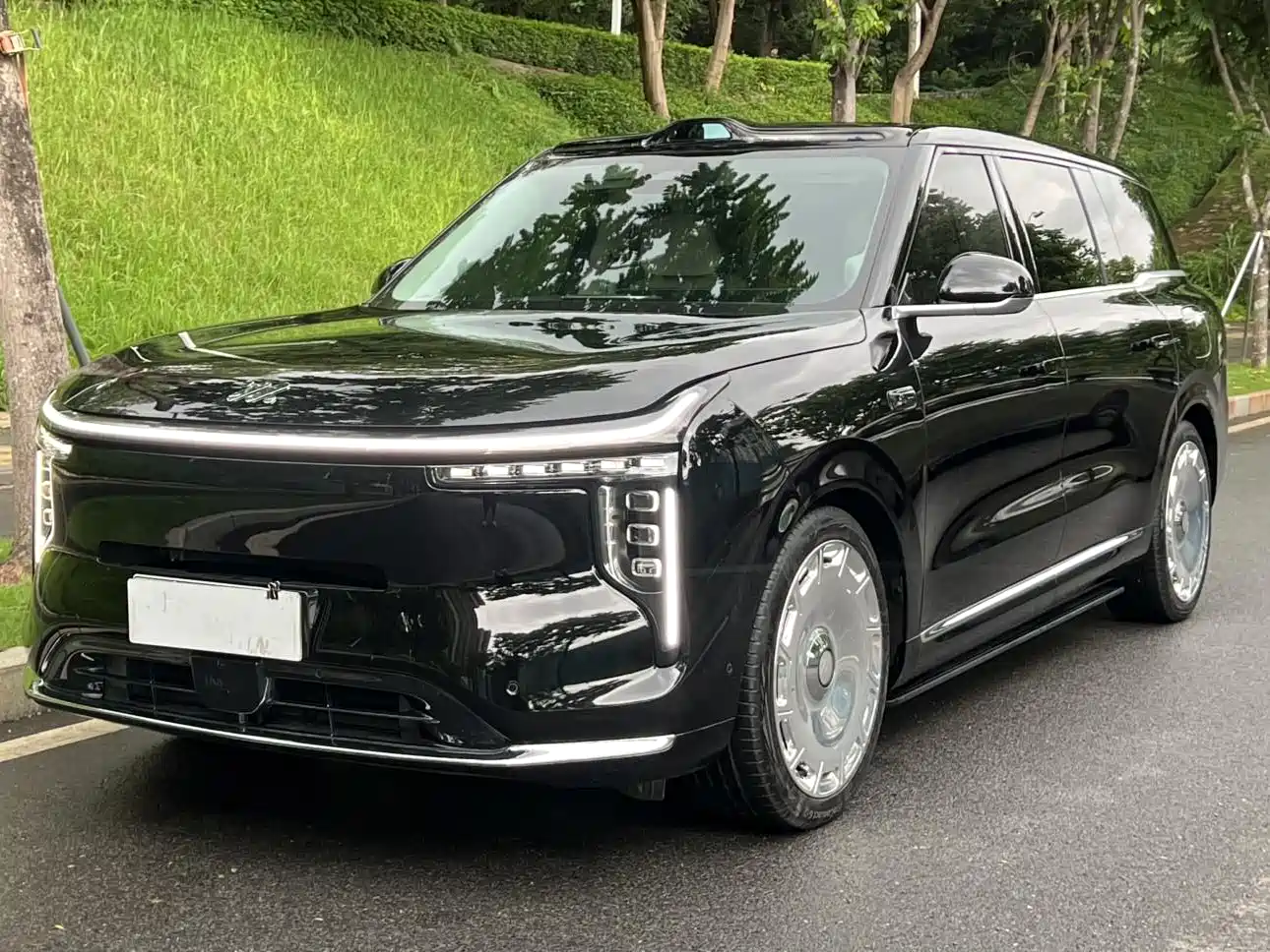 IM Motors IM LS9 2026 Model 52kWh Base Version