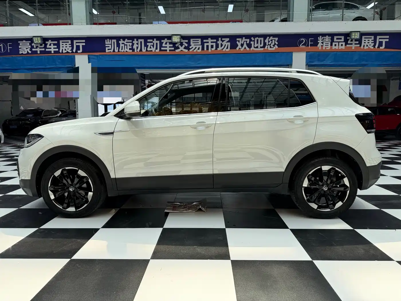Volkswagen Tanying 2021 1.5L Automatic Smart Connect Edition фото 6