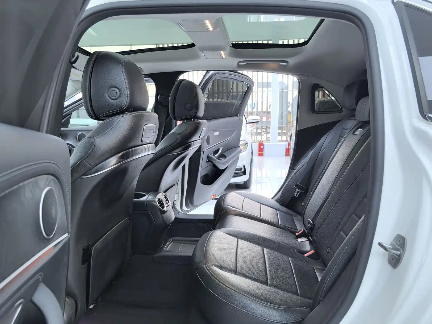 Mercedes-Benz E-Class 2017 E 300 L Sport Luxury фото 11