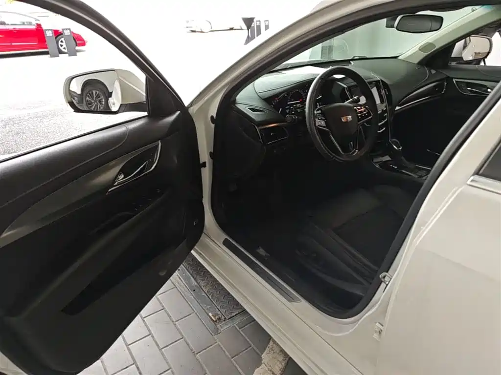 Cadillac ATS-L 2017 28T Technology фото 23