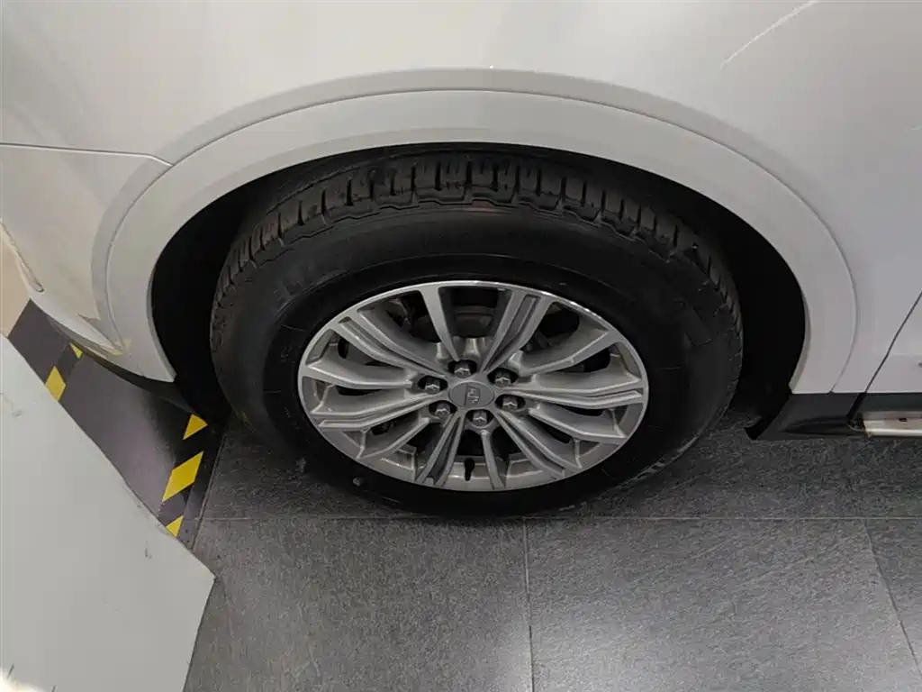 Cadillac XT5 2018 28T 4WD Luxury фото 23
