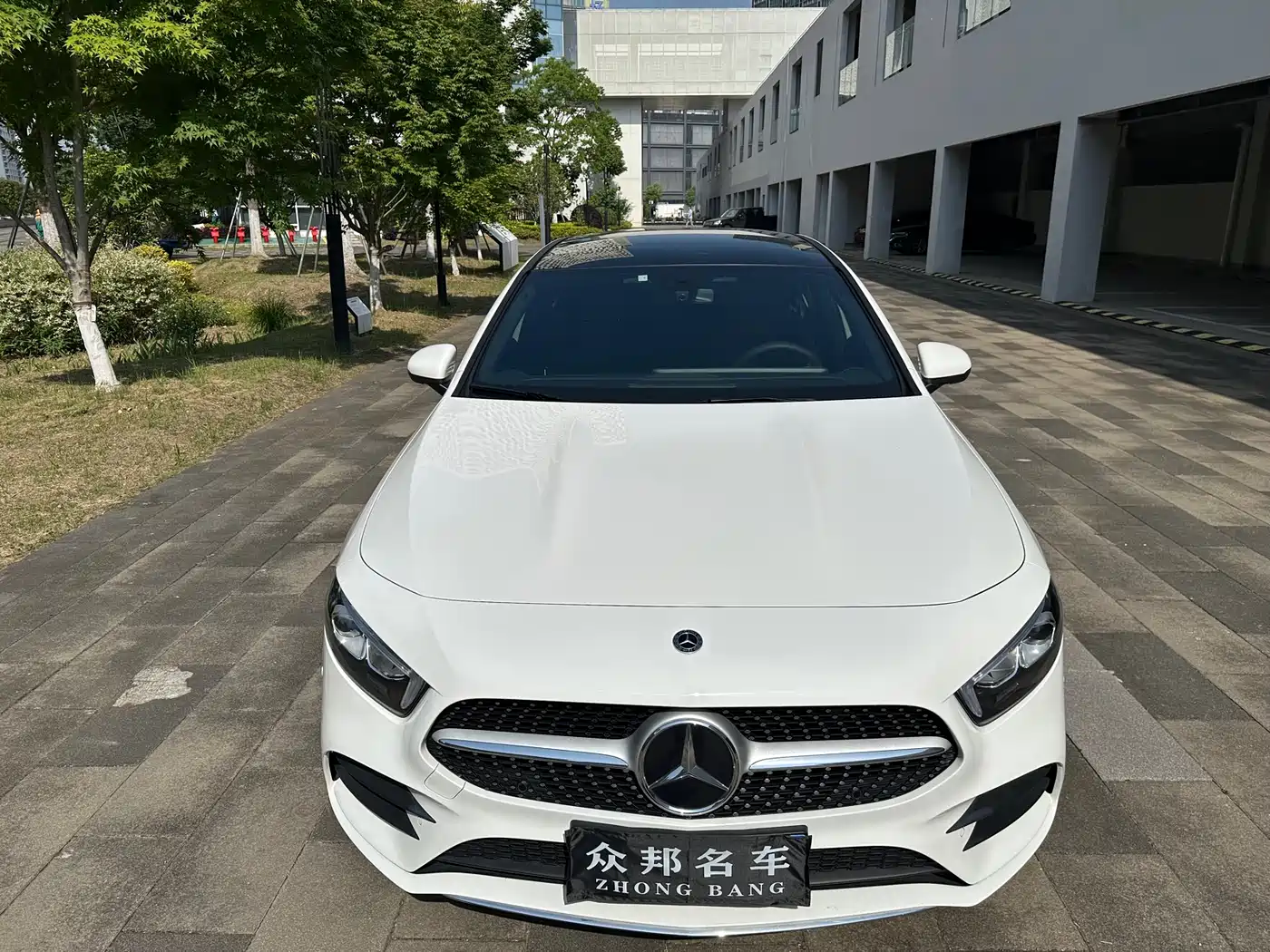 Mercedes-Benz A-Class 2021 A 200 L Sport Sedan Fashion Edition фото 2