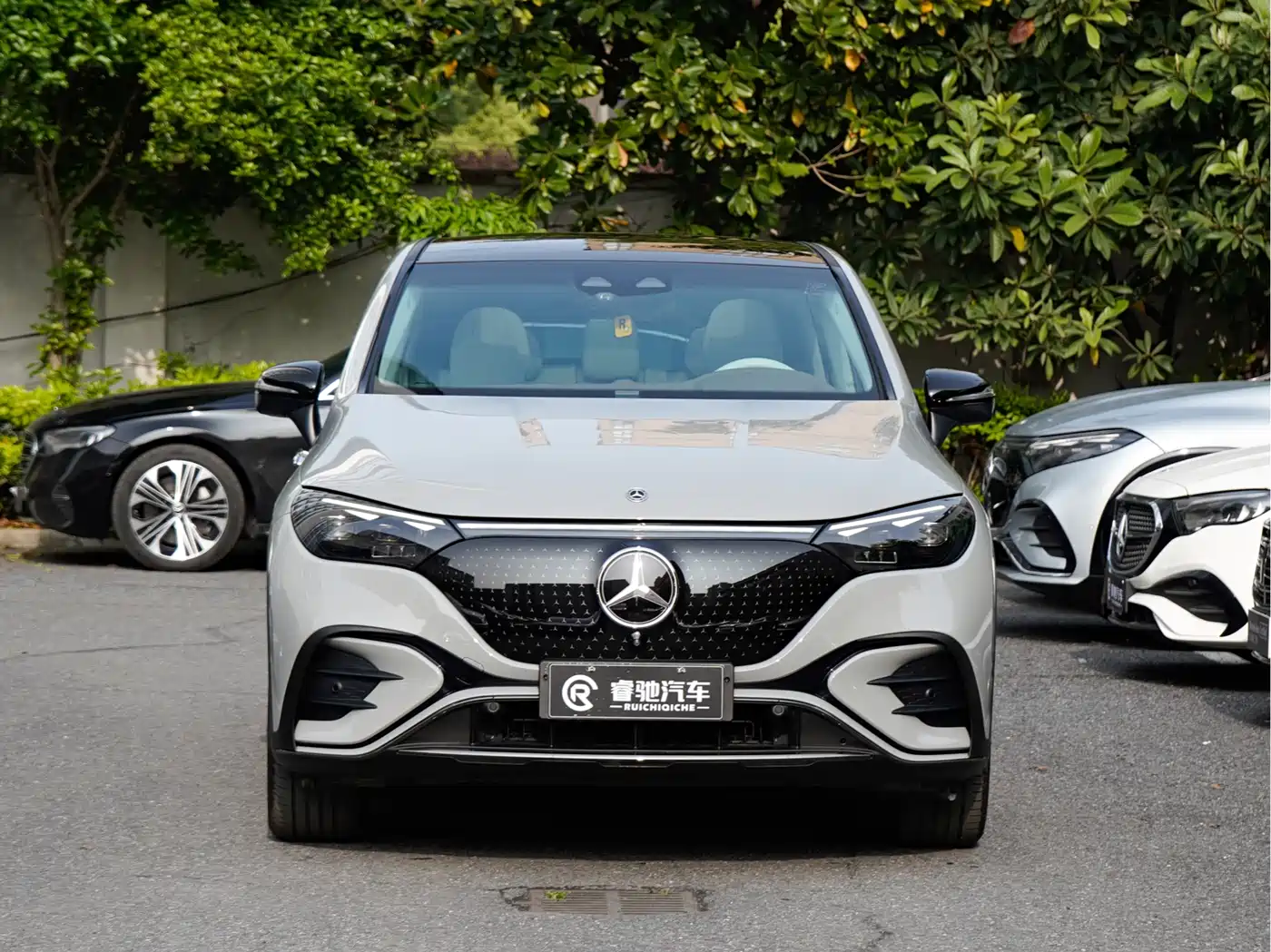 MERCEDES-BENZ EQE SUV