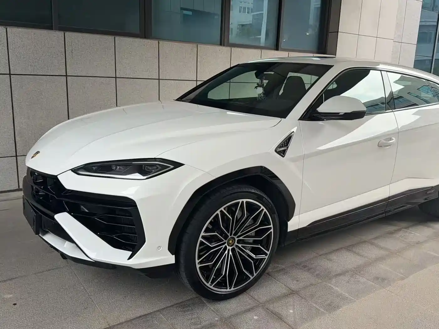 Lamborghini Urus SE 2026 2025 4.0T Standard Edition