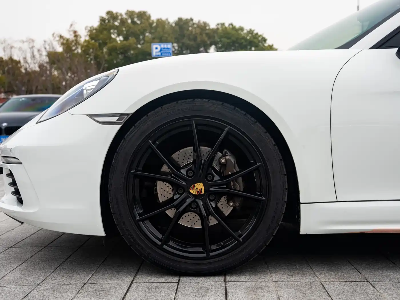 Porsche 718 2019 Boxster T 2.0T фото 18
