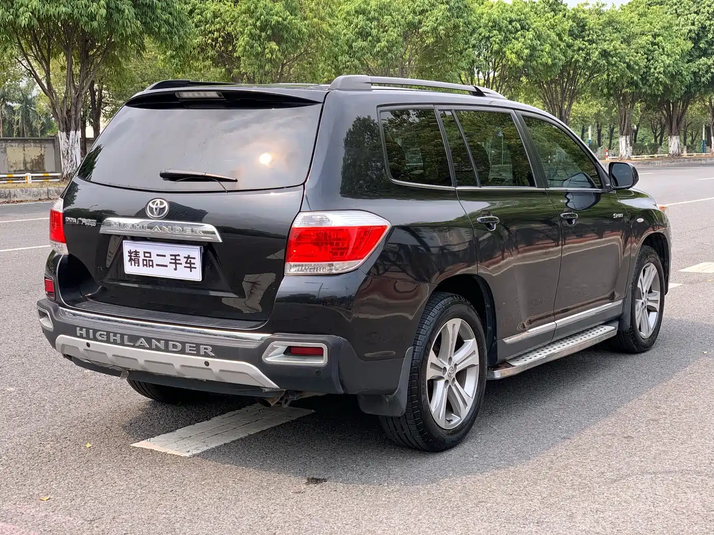 Toyota Highlander 2012 2.7L 2WD 7-Seater Luxury Edition фото 6
