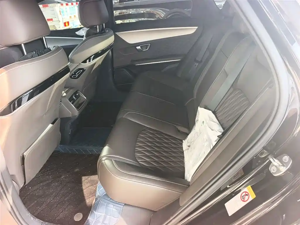 BYD Han 2023 DM-i Champion Edition 121KM Prestige фото 17