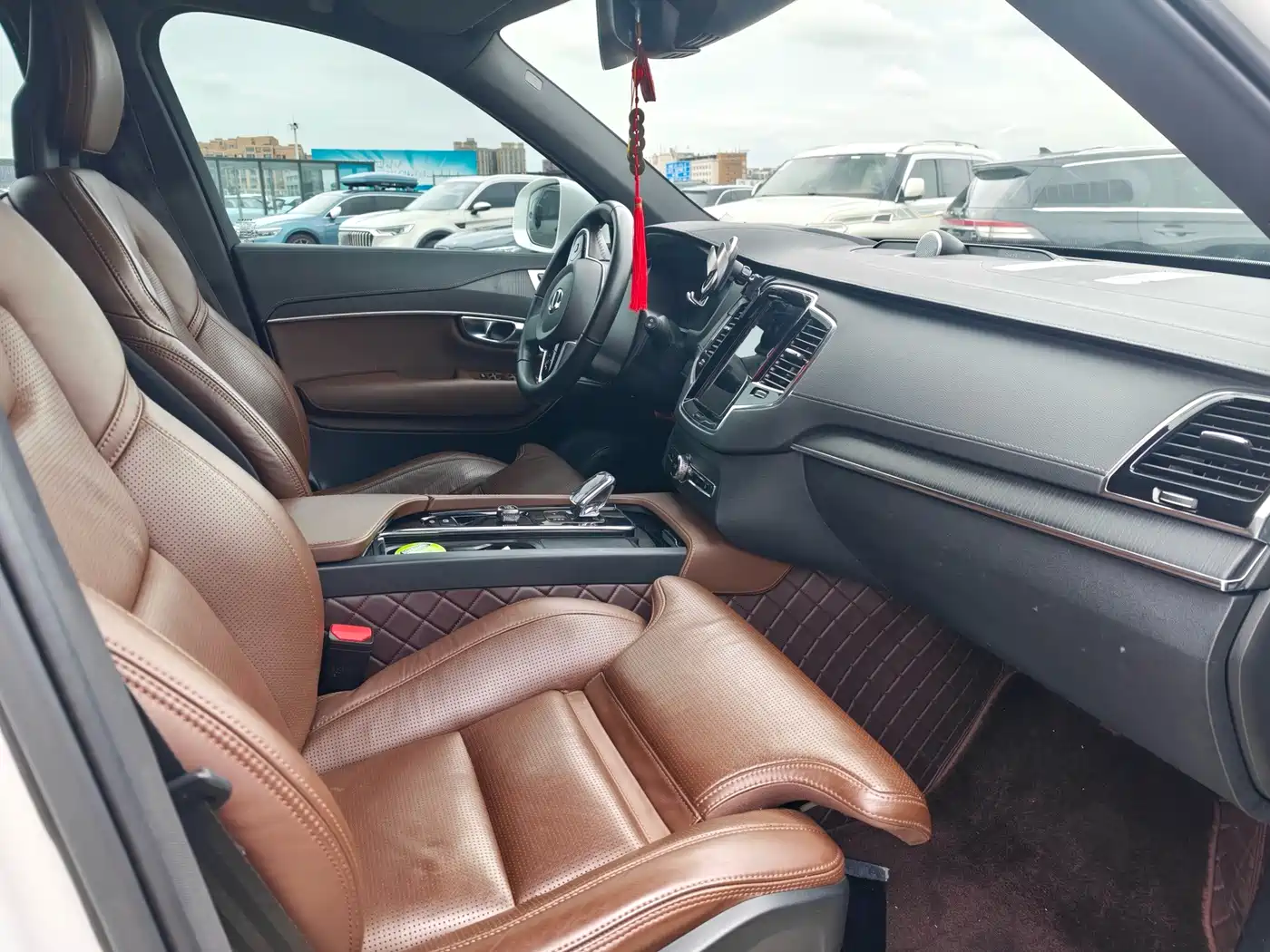 Volvo XC90 Plug-in Hybrid 2021 2022 Facelift E-Drive Hybrid T8 Intelligent Premium Luxury 7-Seater