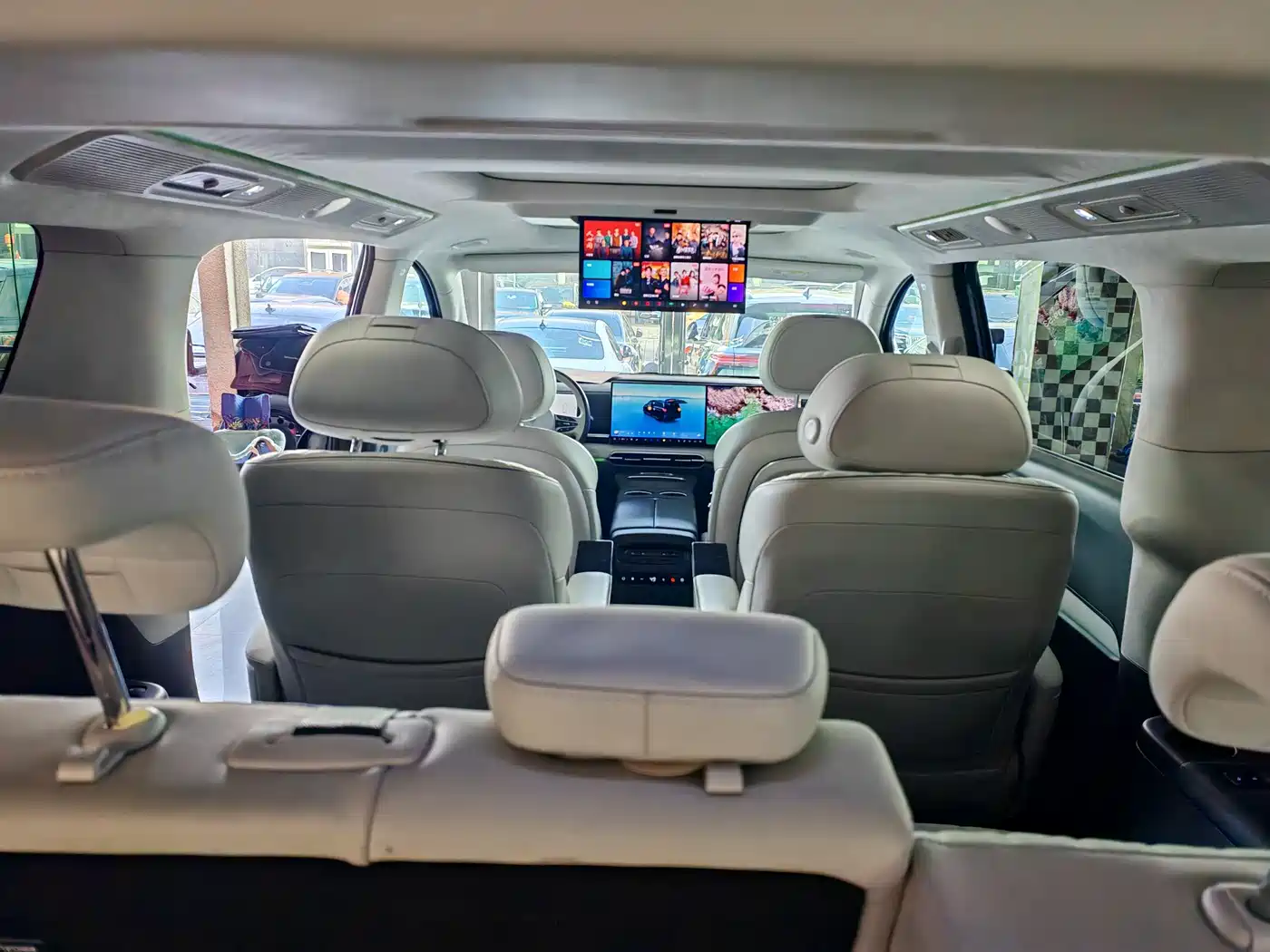 Voyah Auto Voyah Dreamer 2025 PHEV AWD Flagship Kunpeng Edition фото 17