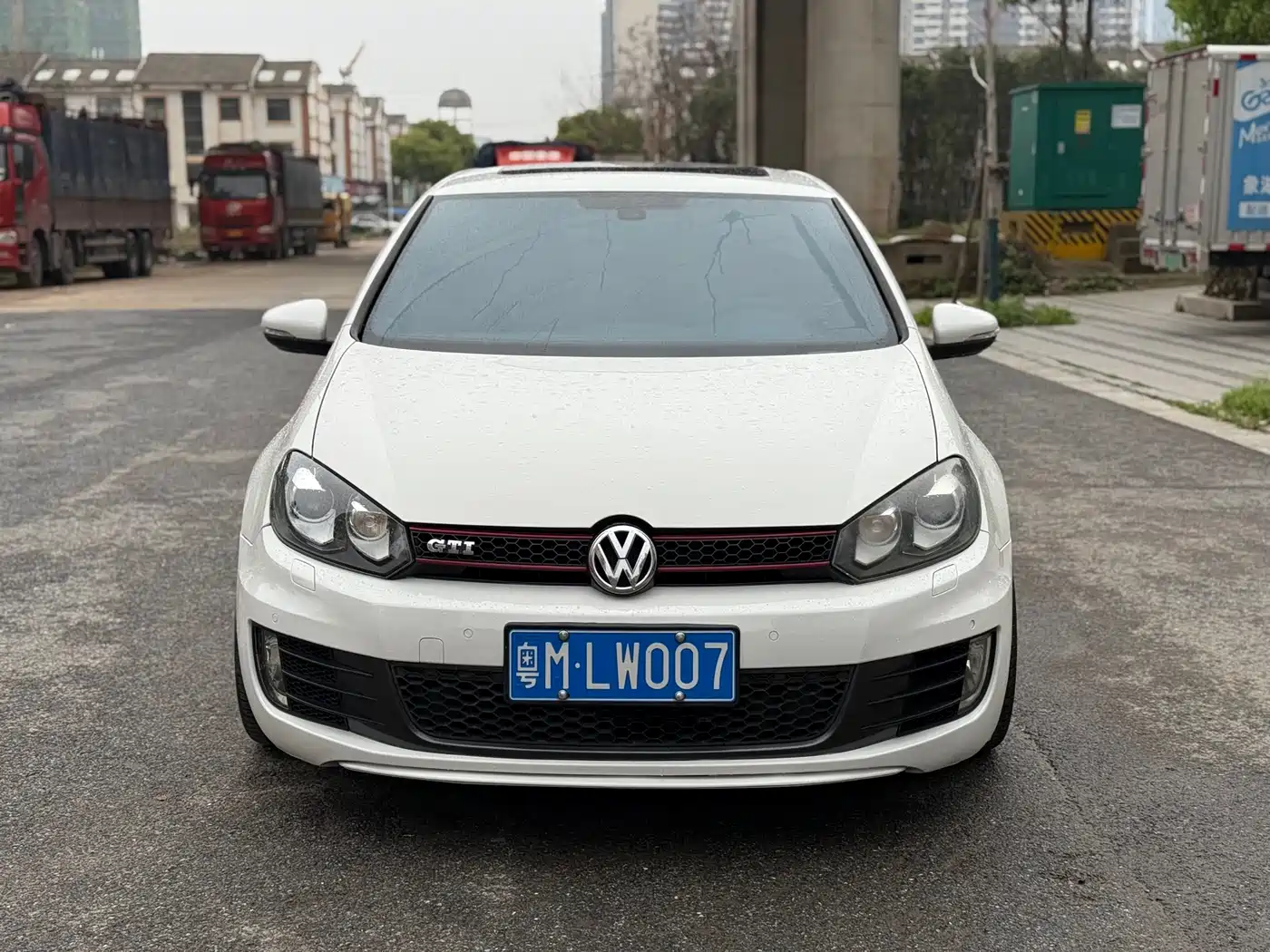 Volkswagen Golf GTI 2012 2.0TSI GTI фото 2