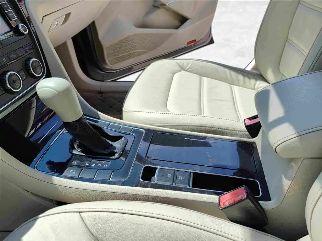 Volkswagen Passat 2012 2011 1.4TSI DSG Prestige Edition