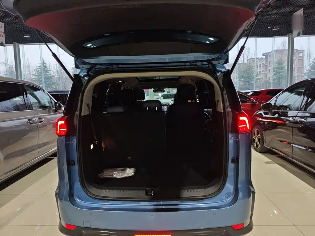 SAIC Maxus Maxus G50 2019 2019 1.5T Automatic Luxury Edition China VI