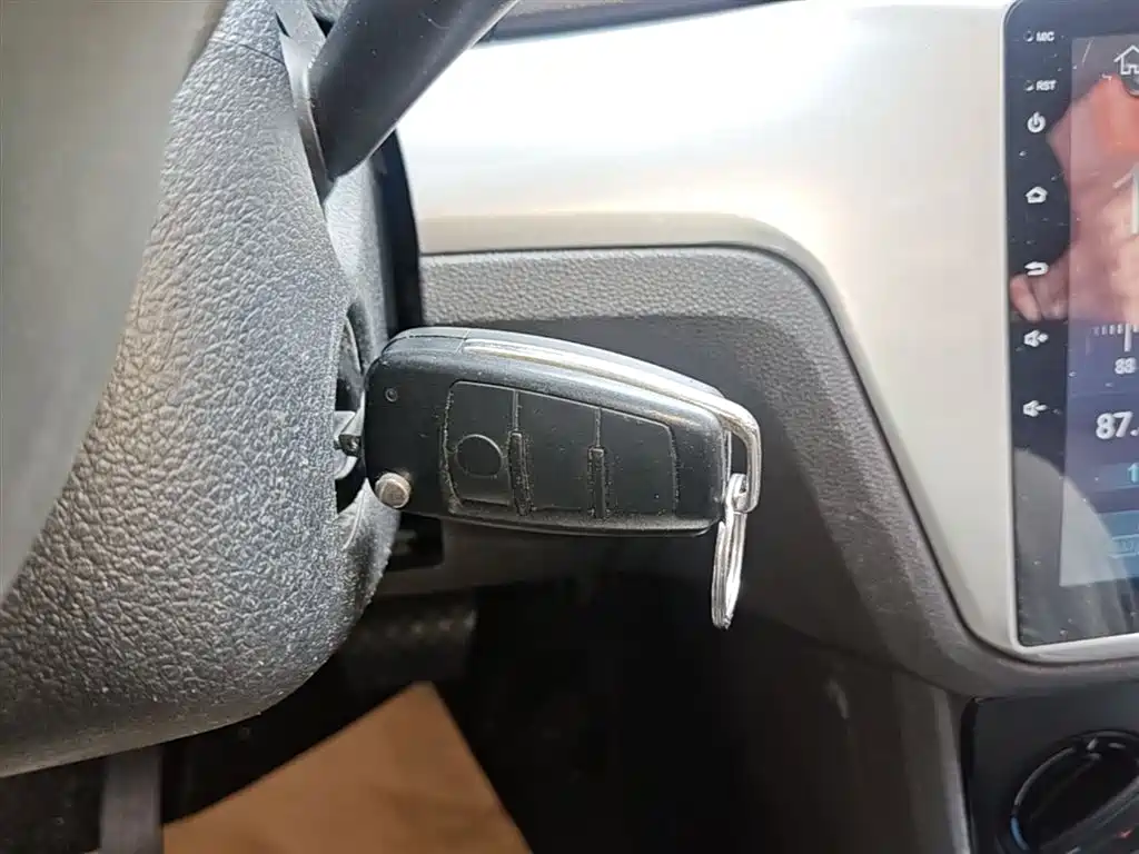 Volkswagen Lavida 2017 1.6L Automatic Trend Edition фото 9