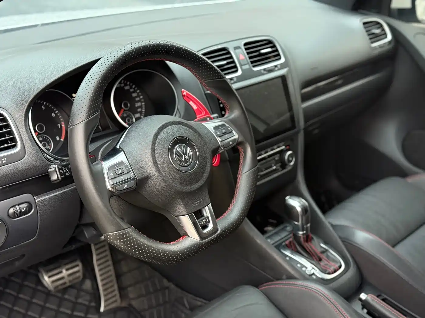 Volkswagen Golf GTI 2012 2.0TSI GTI фото 4