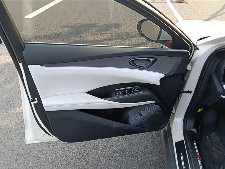 BYD SEAL 06 NEW ENERGY