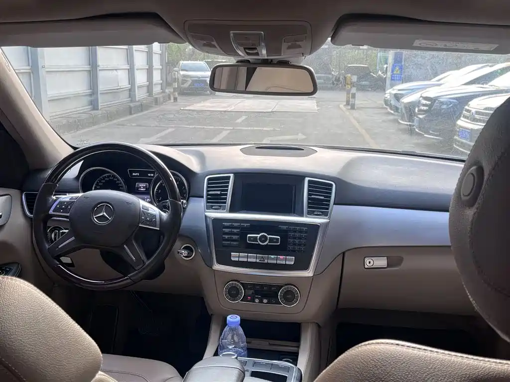 Mercedes-Benz M-Class 2014 ML 320 4MATIC фото 7
