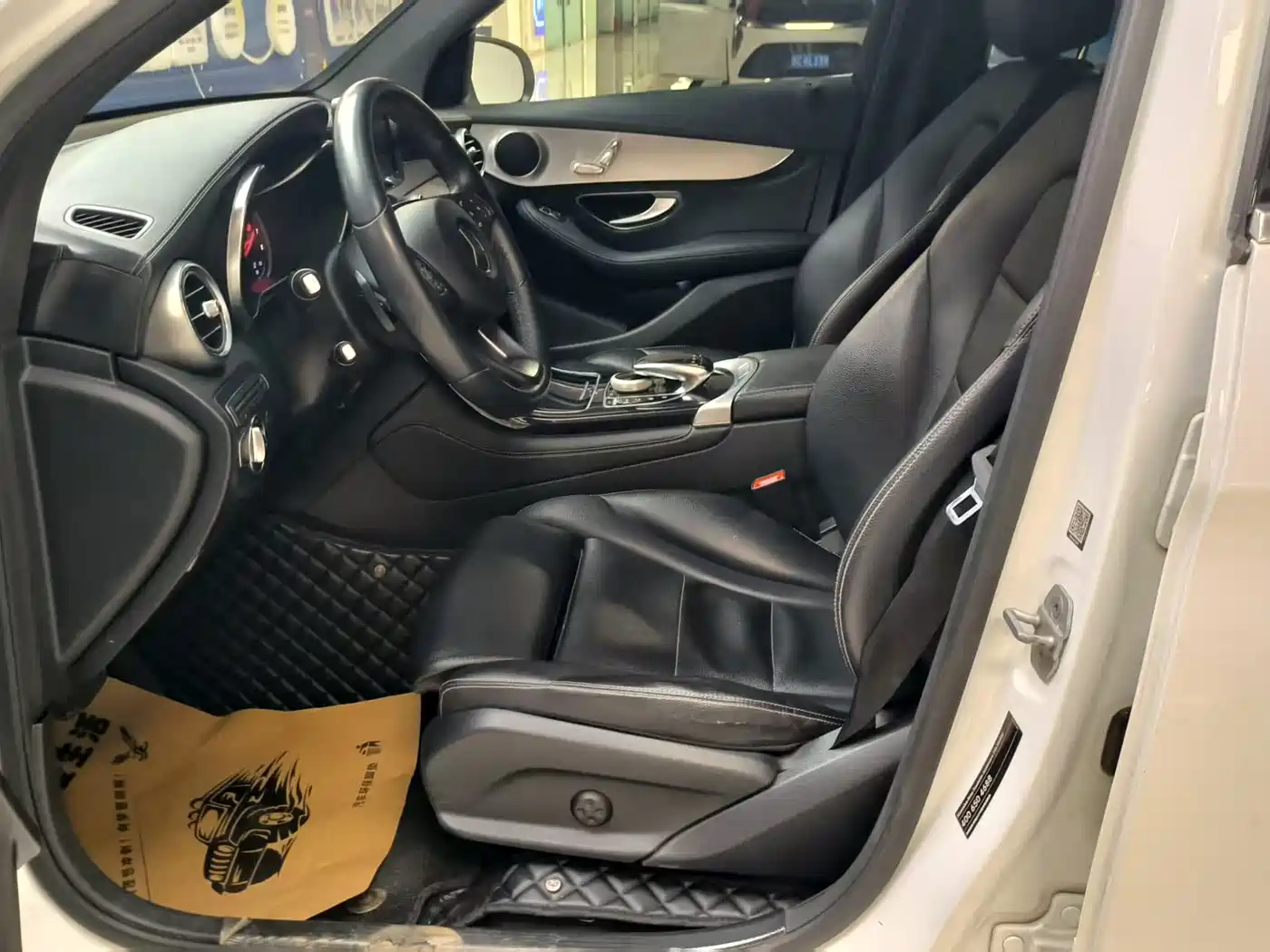 Mercedes-Benz GLC 2016 GLC 200 4MATIC фото 9