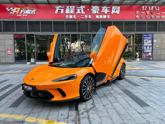 MCLAREN GT