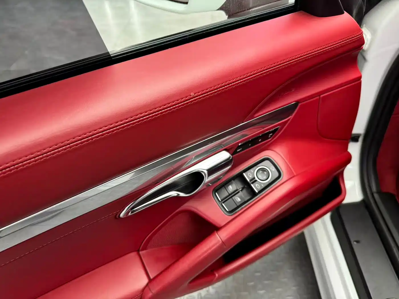 Porsche Cayman 2013 Cayman 2.7L фото 10