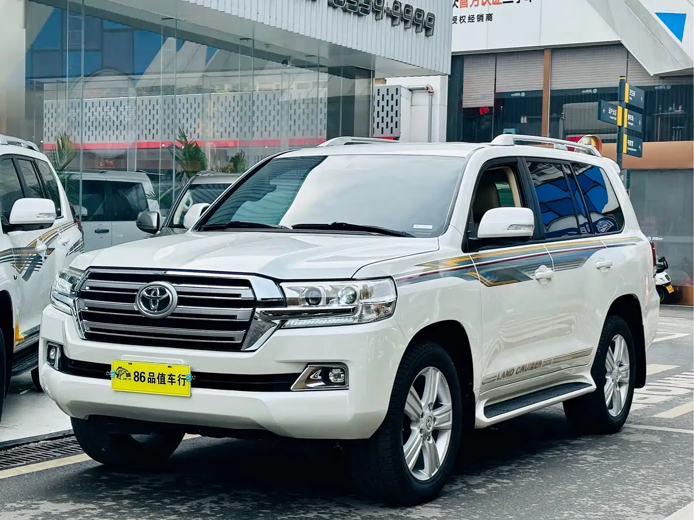Toyota Land Cruiser (Import)