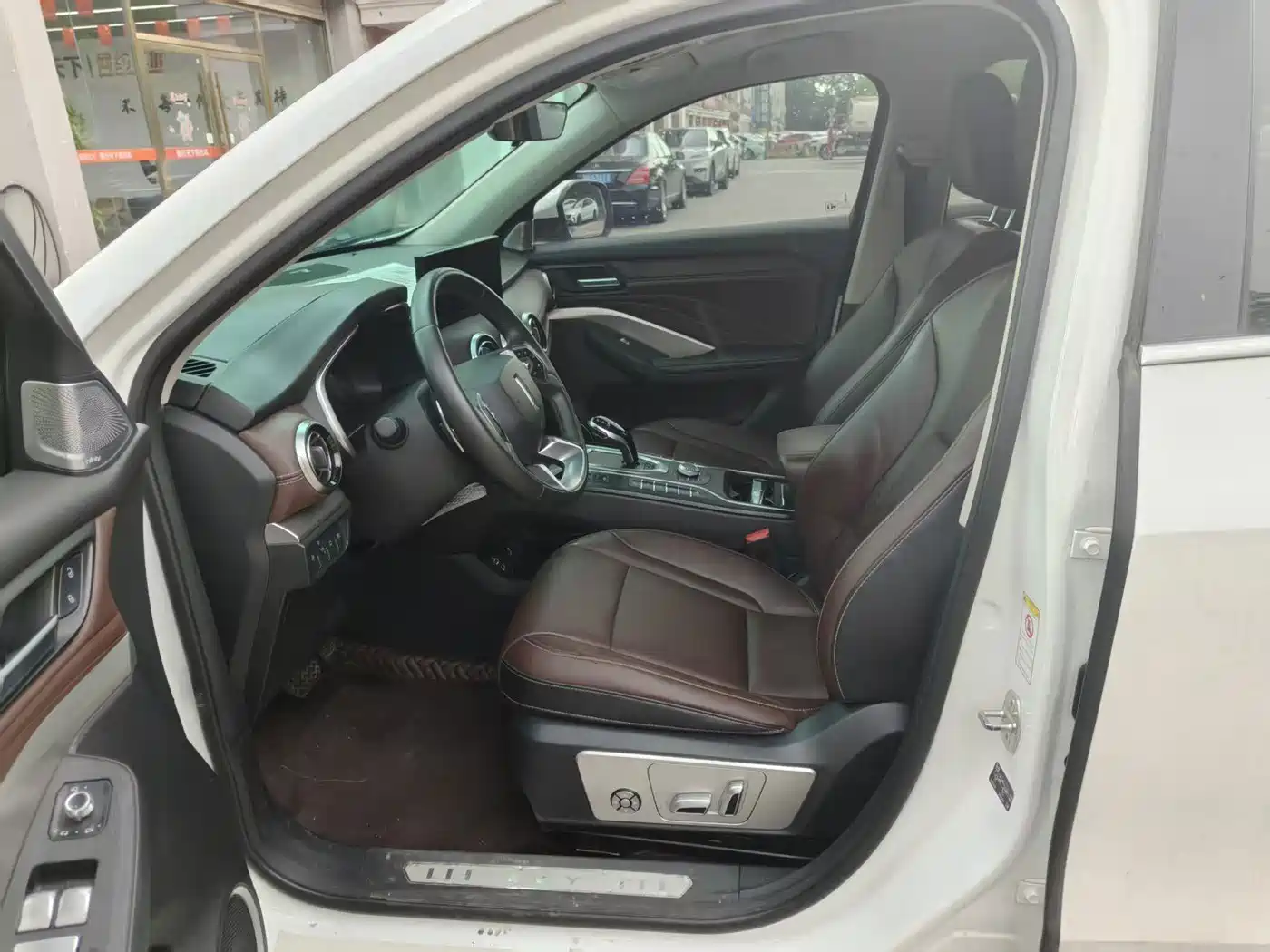 WEY VV6 2021 2021 2.0T 2WD Smart Protection+