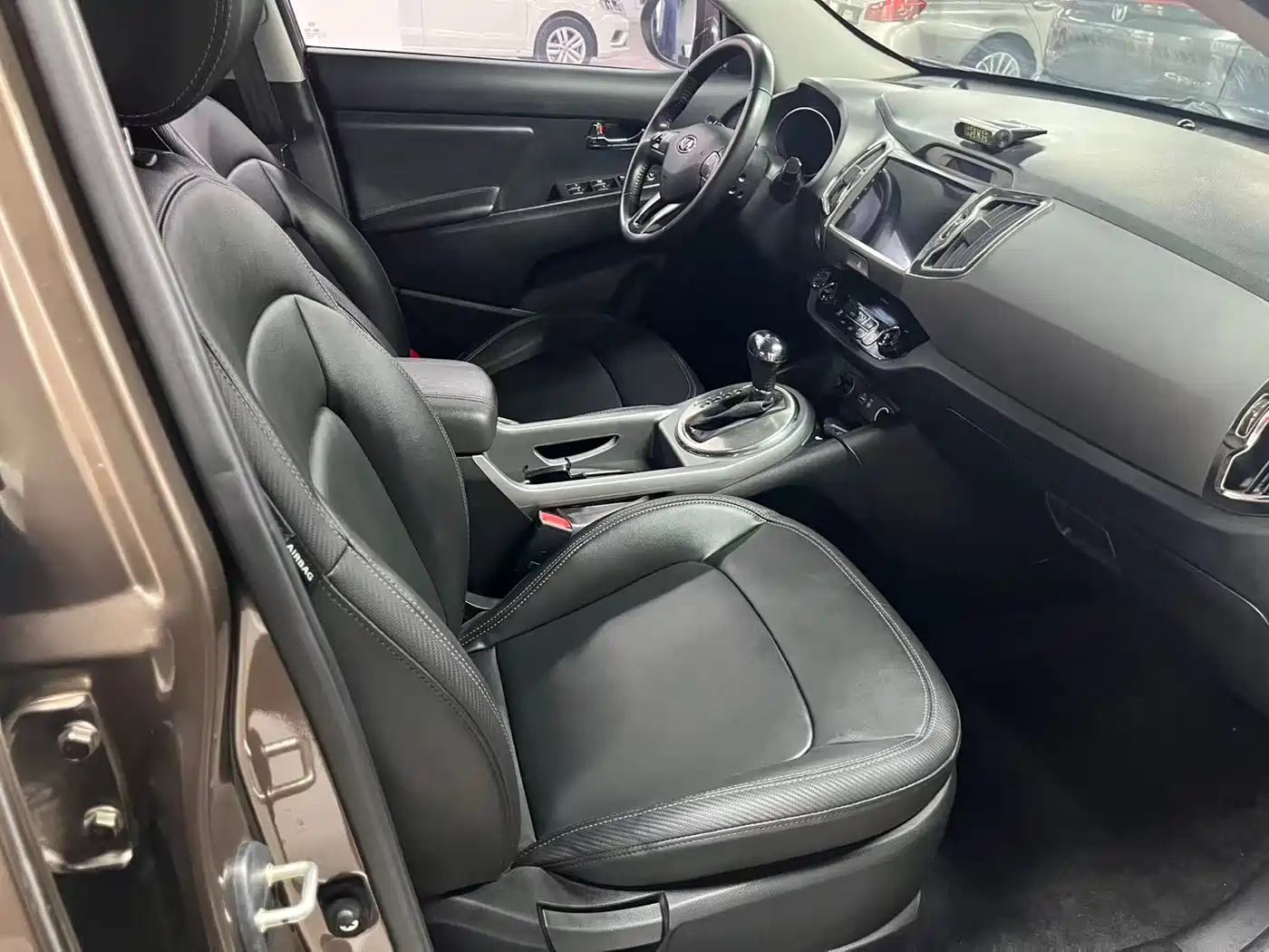 Kia Sportage 2016 2.0L Automatic 2WD DLX фото 30
