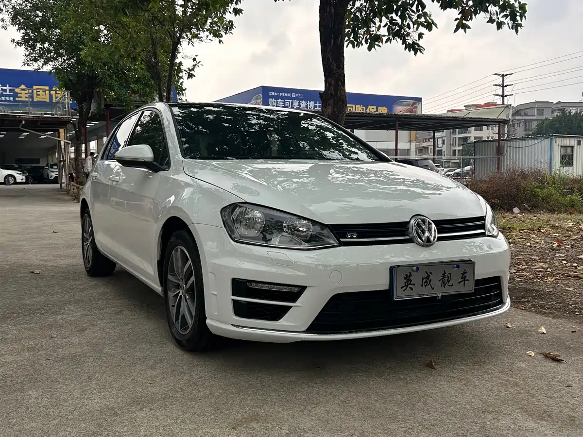 Volkswagen Golf 2016 230TSI Automatic Luxury фото 6