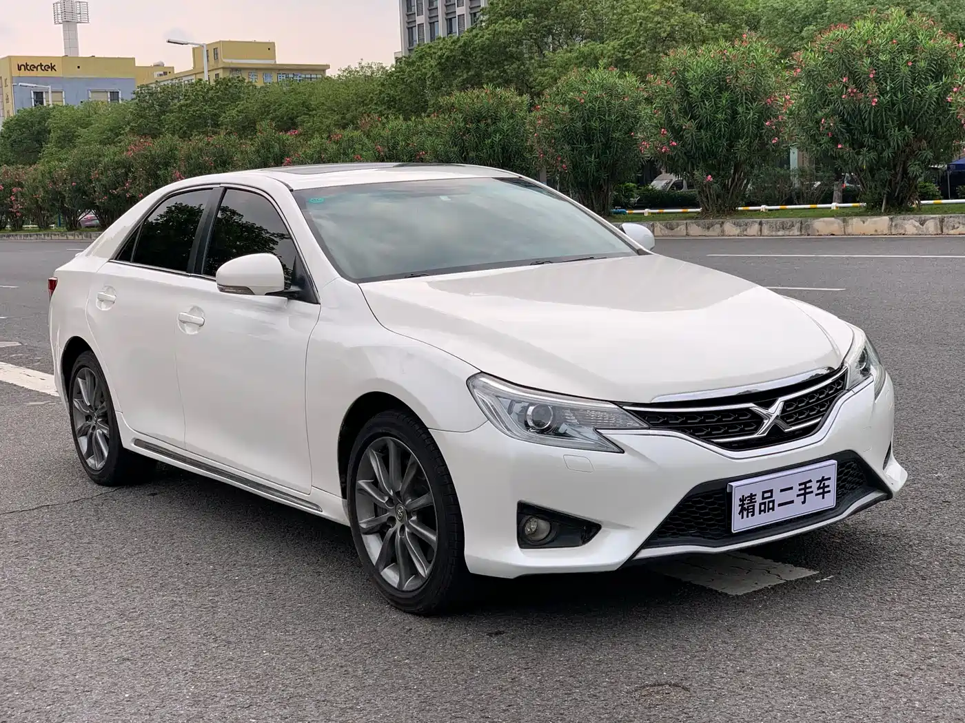 Toyota Reiz 2013 2.5V Premium Edition фото 3