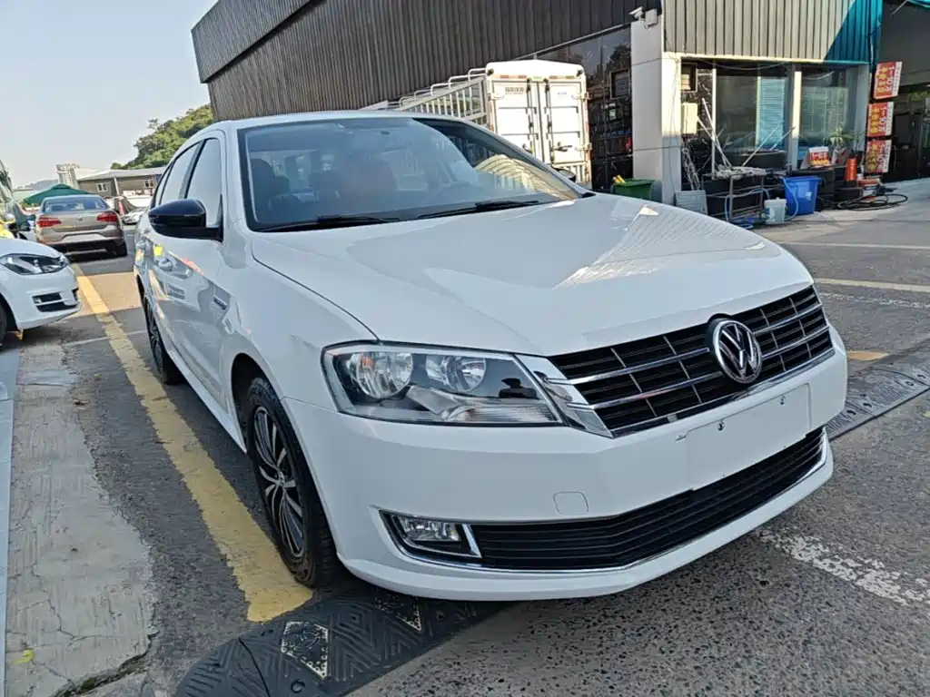 Фото 4 - Volkswagen Lavida