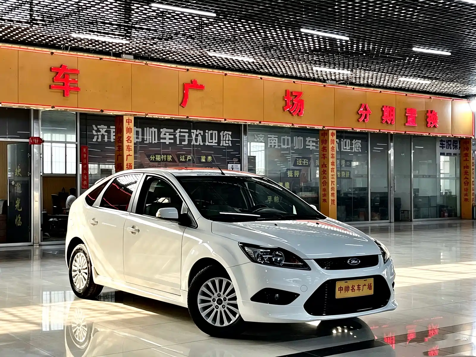 Фото 3 - Ford Focus