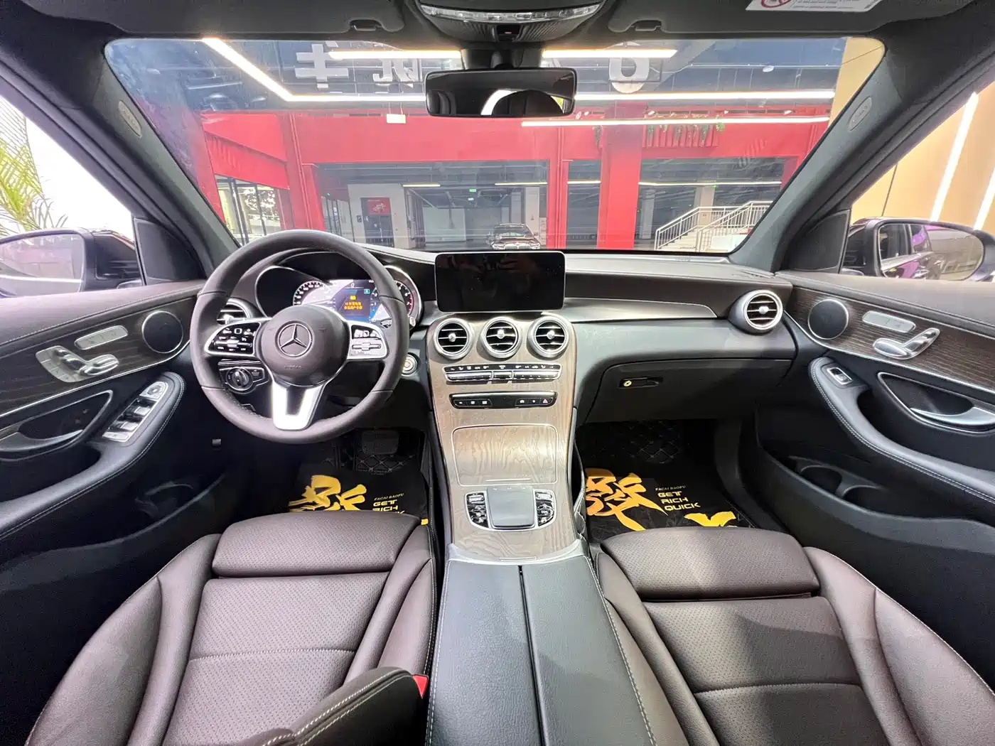 Mercedes-Benz GLC, миниатюра 13