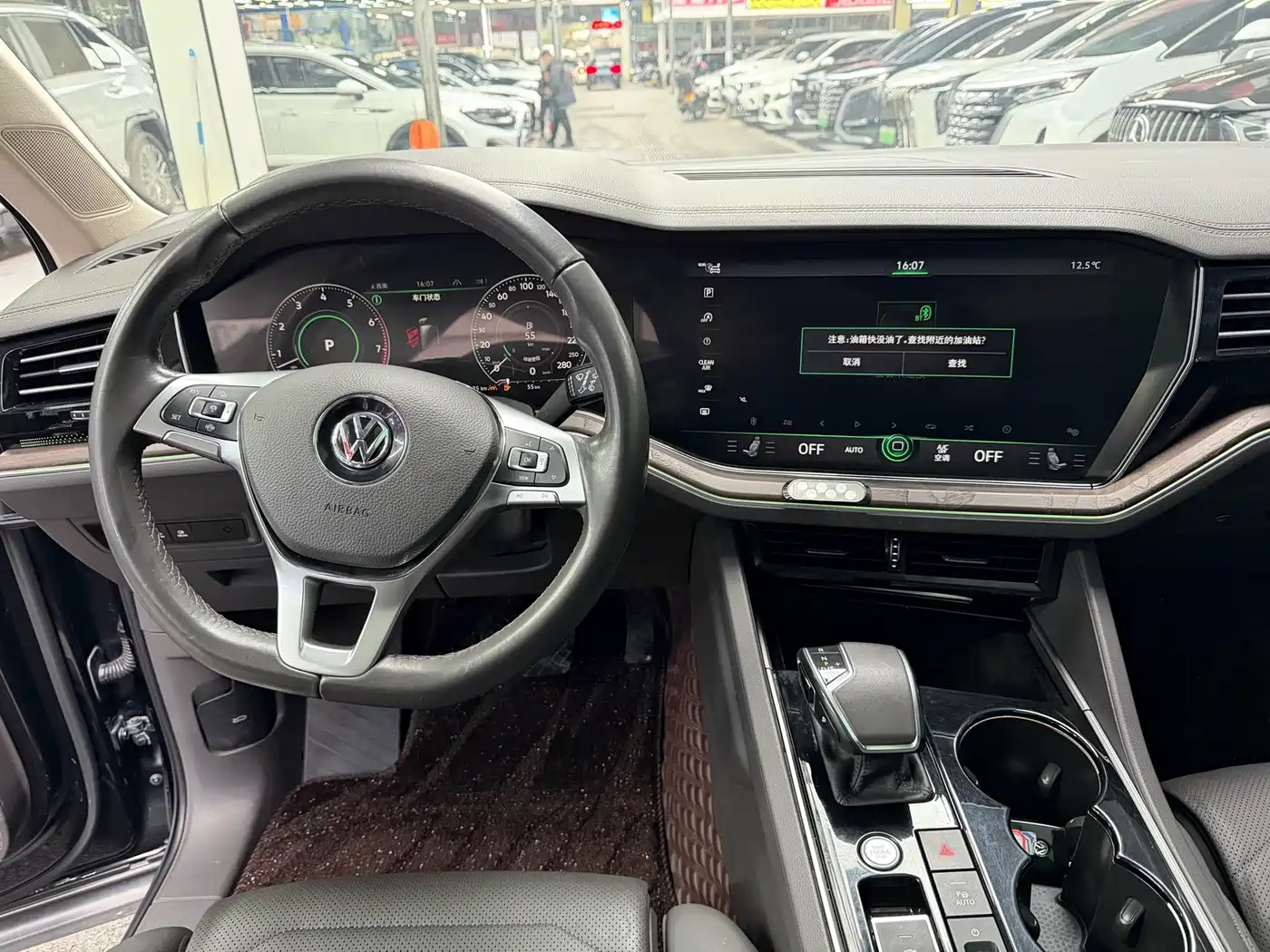 Photo 13 - Volkswagen Touareg