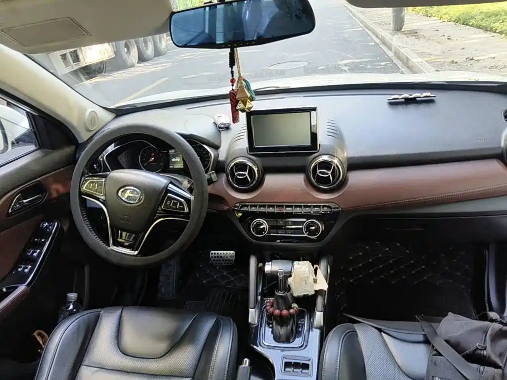 BAIC Changhe Q35 2017 2016 1.5L Automatic Smart Edition