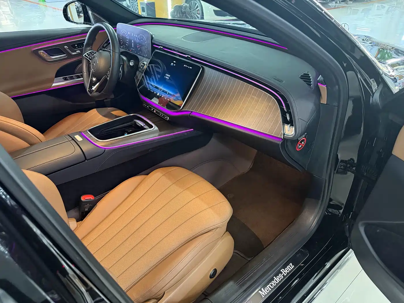 Mercedes-Benz E-Class 2024 E 300 L Fashion фото 15